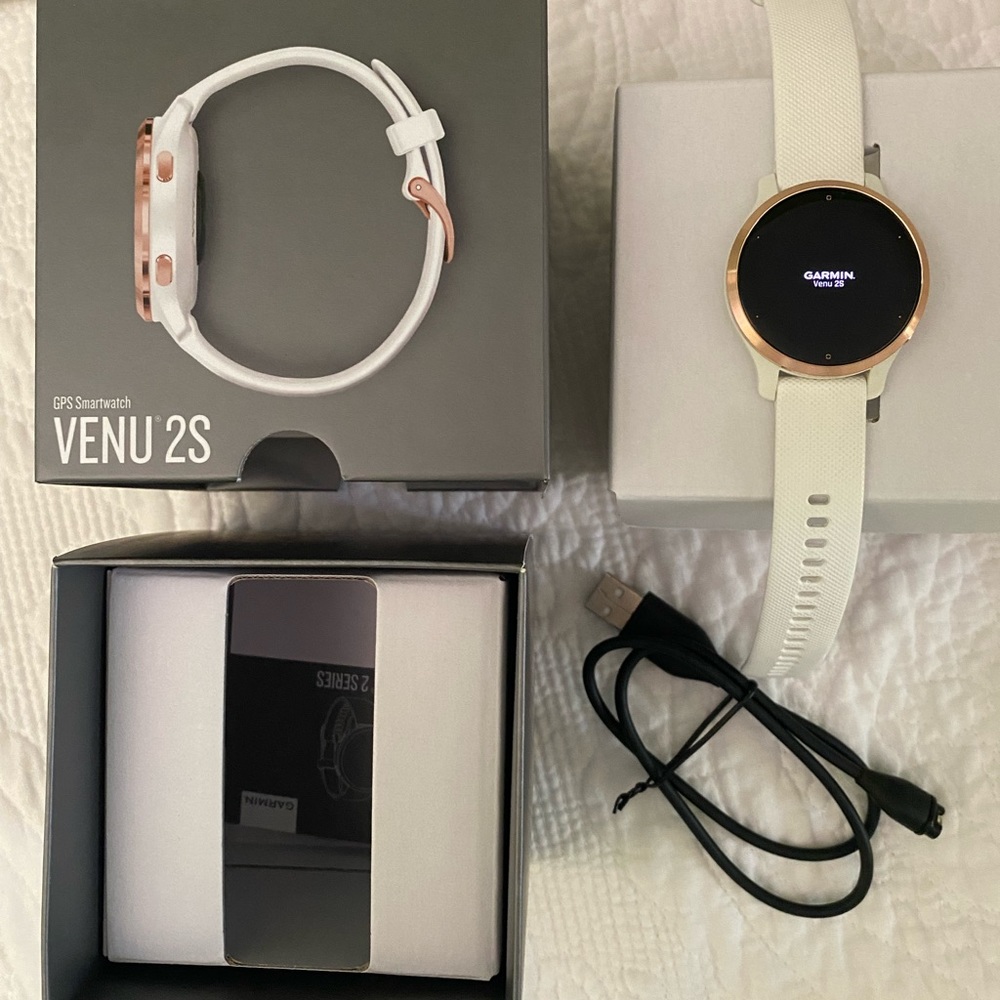 Garmin Venu 2S ladies watch paid $390 asking $375 like new!